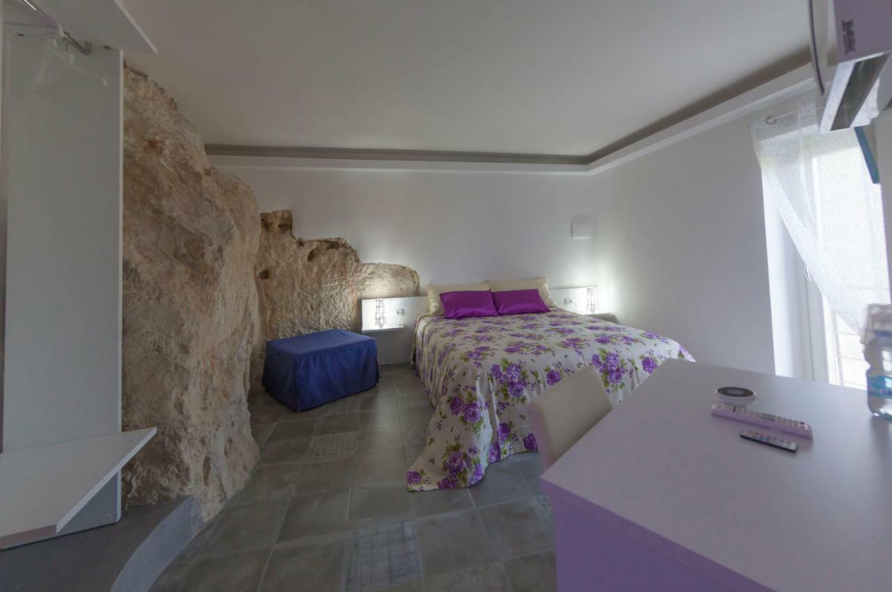 Hotel Terrazza Santa Barbara Matera Exterior foto